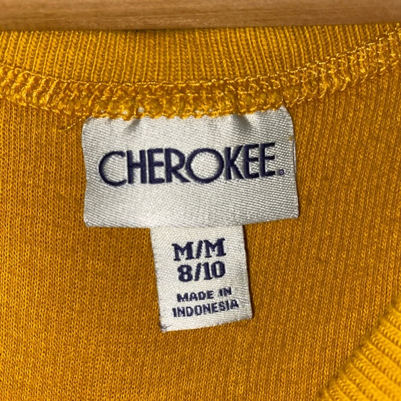 Yellow Sweater - Picture 2 of 3